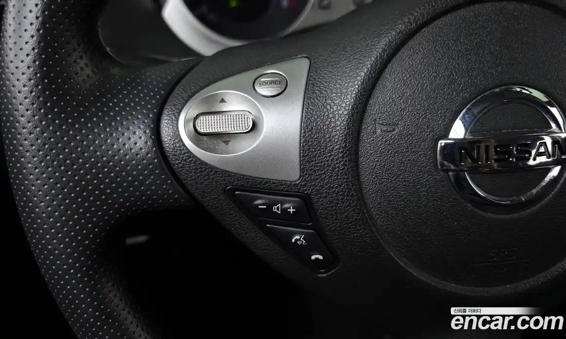 Nissan Juke 2013 1.6 гидро в Москве № 2065597, фото 16