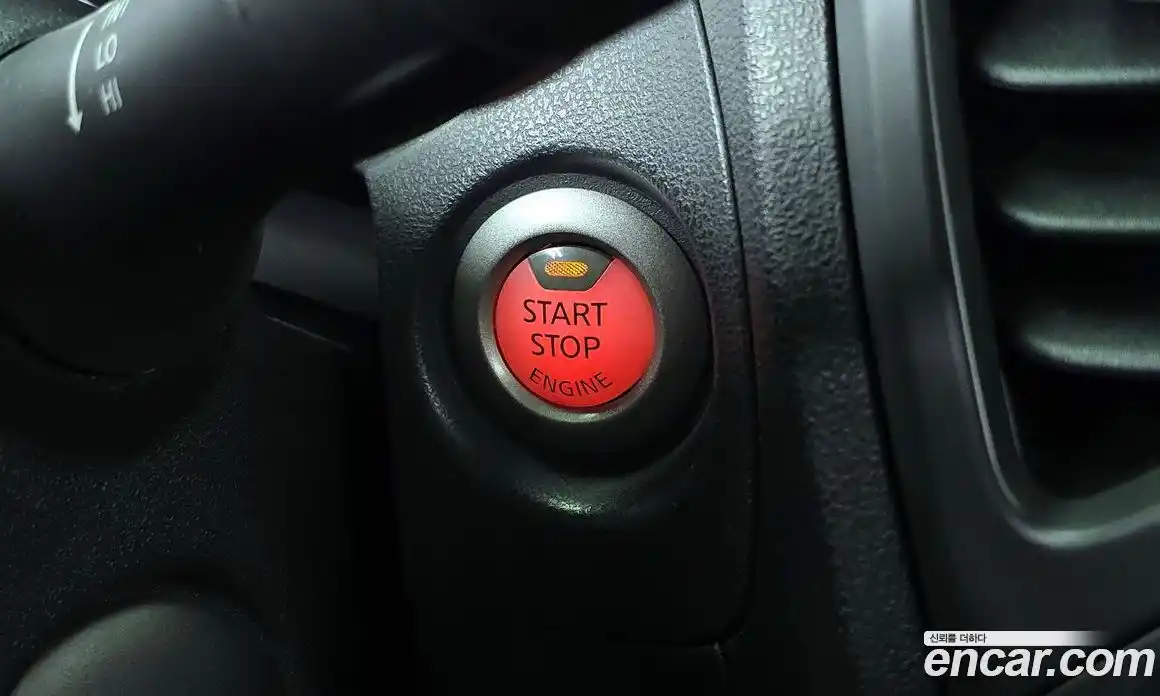 Nissan Juke 2013 1.6 гидро в Москве № 2065597, фото 19
