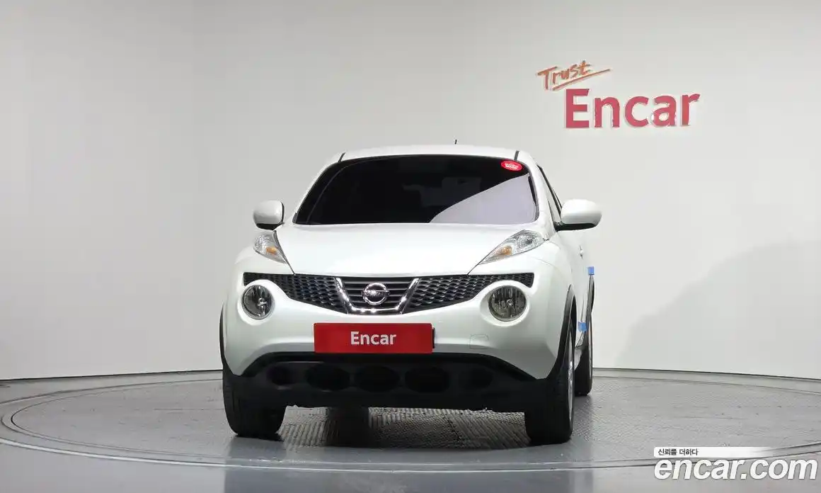 Nissan Juke 2013 1.6 гидро в Москве № 2065597, фото 3