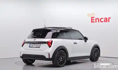 Mini Cooper 2025 2.0 гидро в Москве № 214099, миниатюра 2