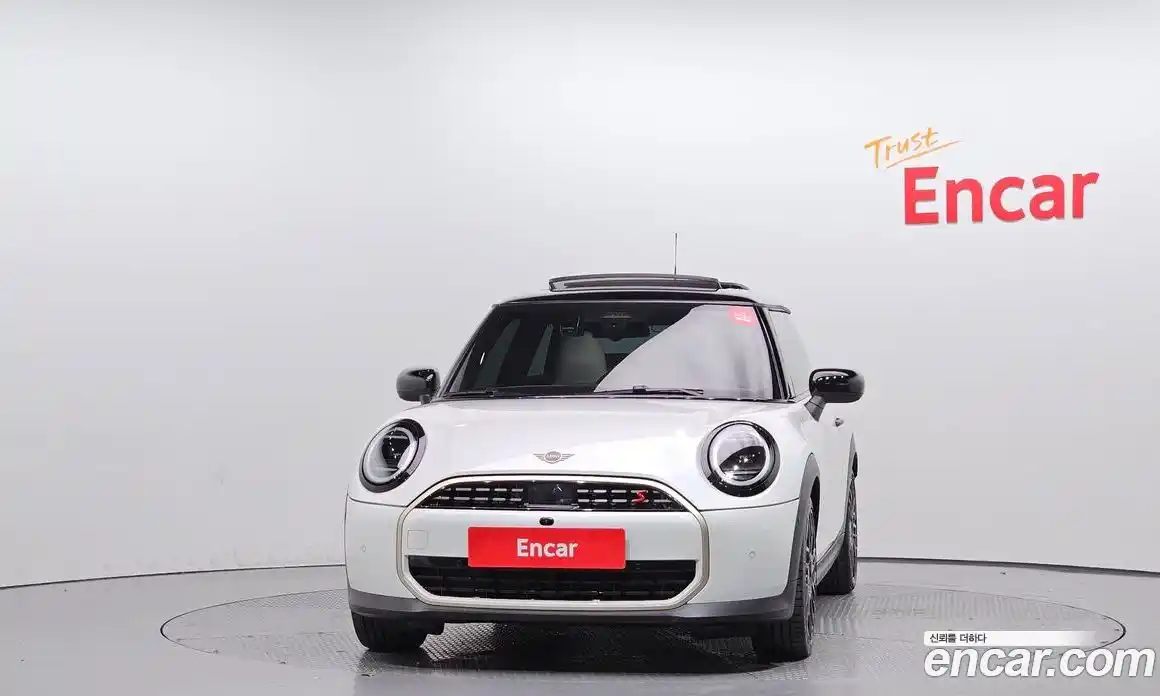 Mini Cooper 2025 2.0 гидро в Москве № 214099, фото 3