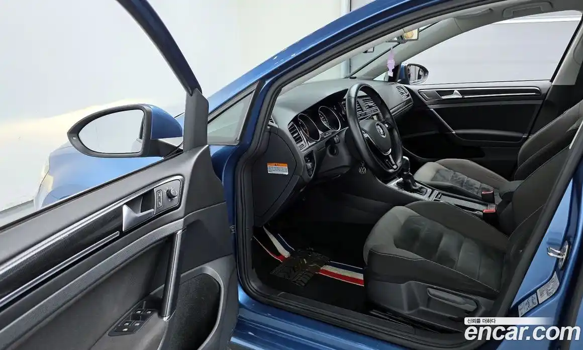 Volkswagen Golf 2014 2.0 гидро в Москве № 215063, фото 11