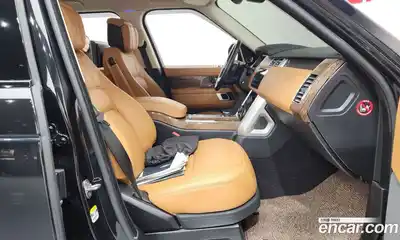 Land Rover Range-Rover 2022 3.0 гидро в Москве № 231264, миниатюра 11