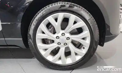 Land Rover Range-Rover 2022 3.0 гидро в Москве № 231264, миниатюра 5