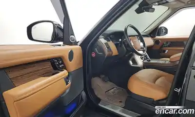 Land Rover Range-Rover 2022 3.0 гидро в Москве № 231264, миниатюра 10