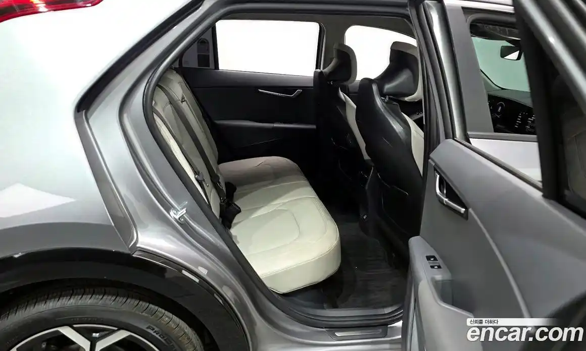 Kia Niro 2024 1.6 гидро в Москве № 120691, фото 11