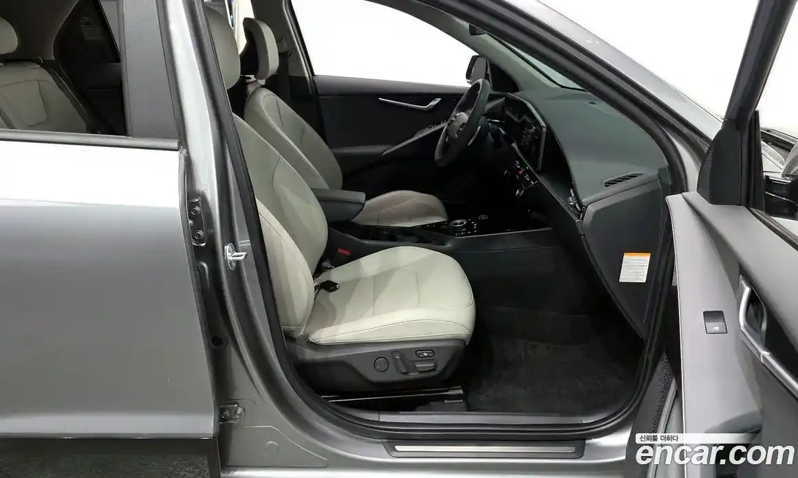 Kia Niro 2024 1.6 гидро в Москве № 120691, фото 12
