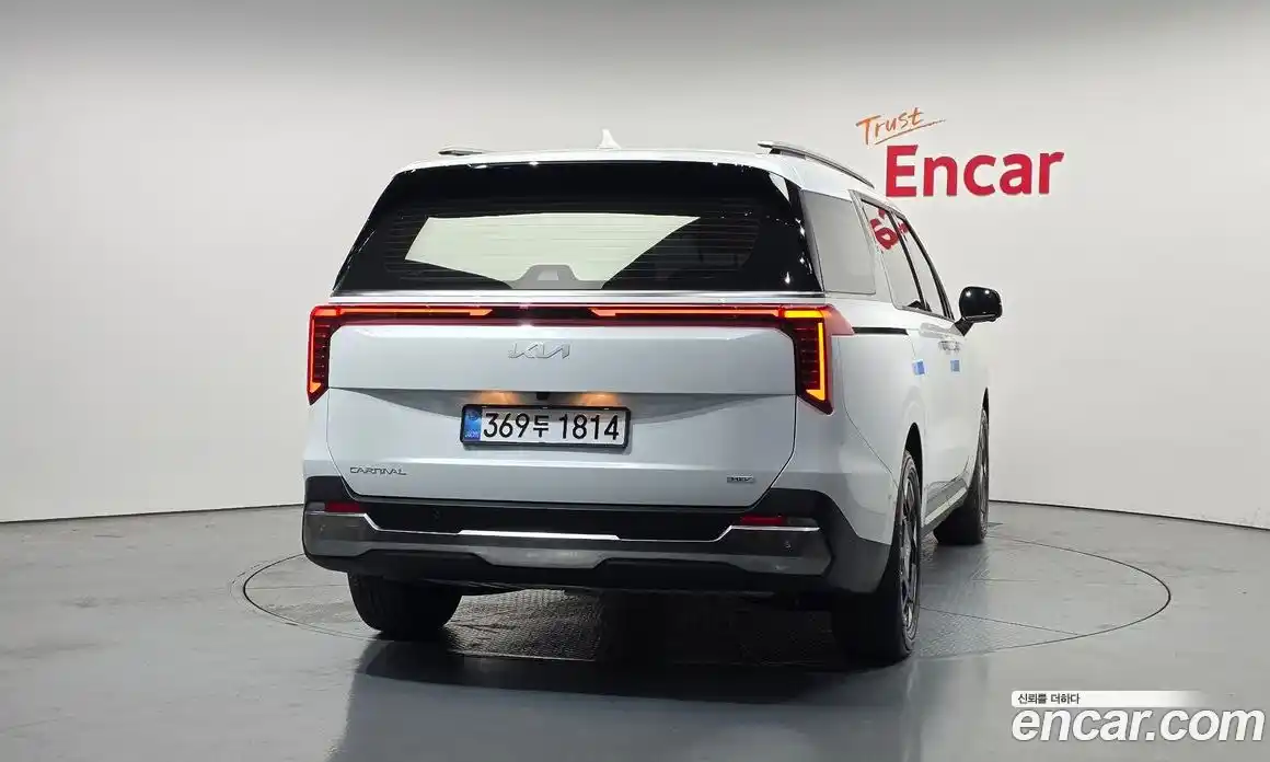 Kia Canival 2025 1.6 гидро в Москве № 1538109, фото 4