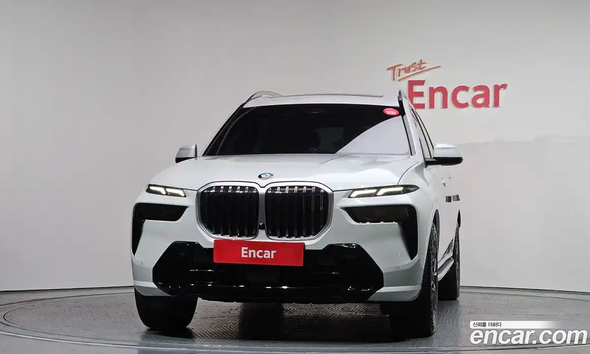 BMW X7 2024 3.0 гидро в Москве № 154018, фото 3