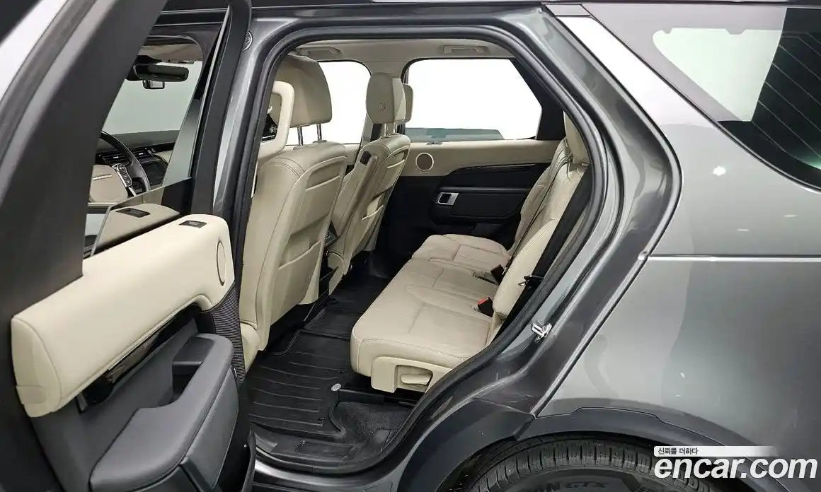 Land Rover Discovery 2018 2.0 гидро в Москве № 166708, фото 11