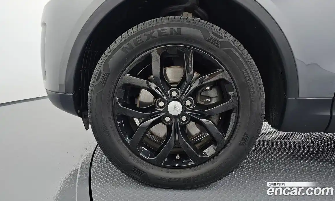 Land Rover Discovery 2018 2.0 гидро в Москве № 166708, фото 5