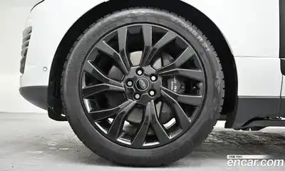 Land Rover Range-Rover 2022 5.0 гидро в Москве № 166756, миниатюра 5