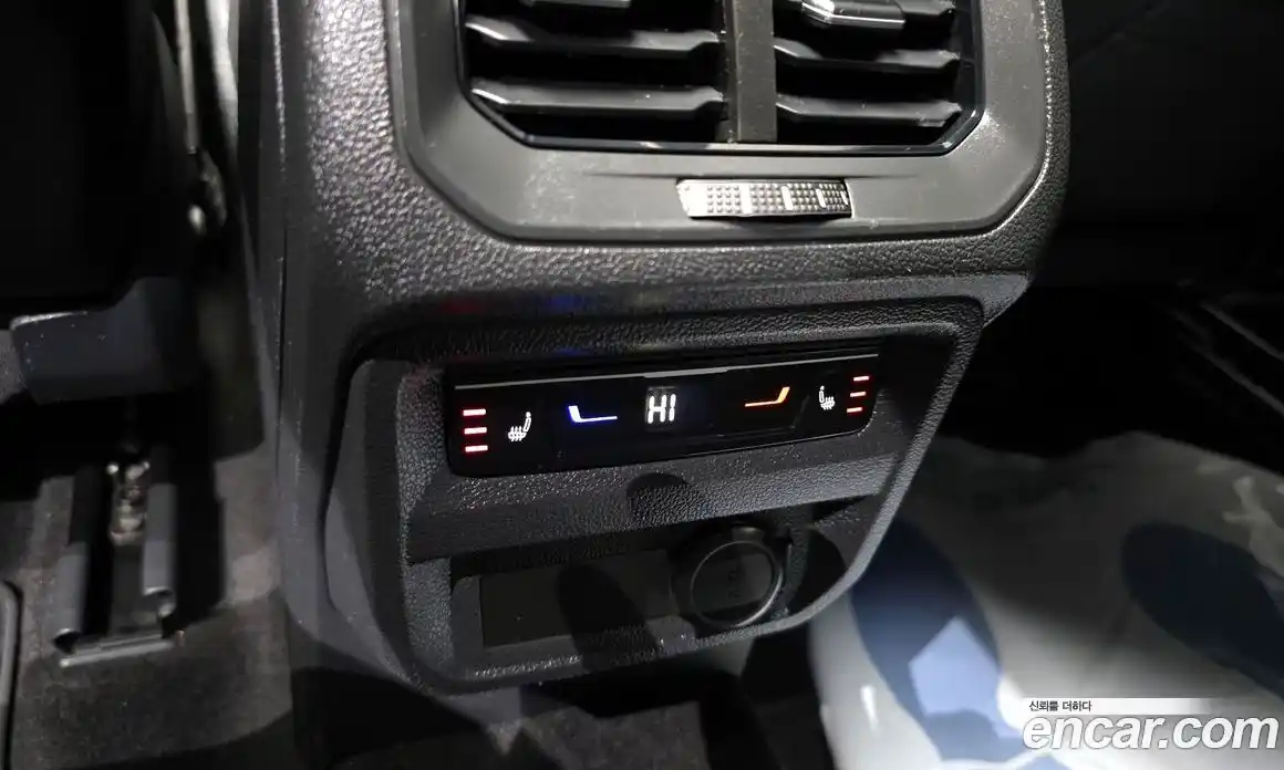 Volkswagen Tiguan 2023 2.0 гидро в Москве № 168543, фото 18
