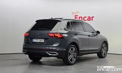 Volkswagen Tiguan 2023 2.0 гидро в Москве № 168543, миниатюра 2