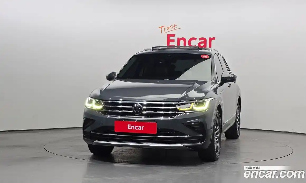Volkswagen Tiguan 2023 2.0 гидро в Москве № 168543, фото 3