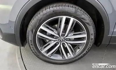 Volkswagen Tiguan 2023 2.0 гидро в Москве № 168543, миниатюра 5