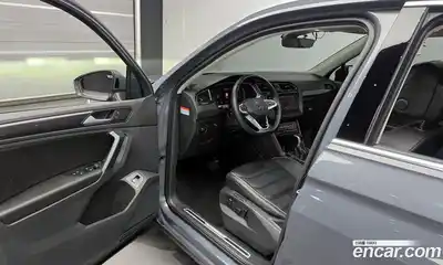Volkswagen Tiguan 2023 2.0 гидро в Москве № 168543, миниатюра 10