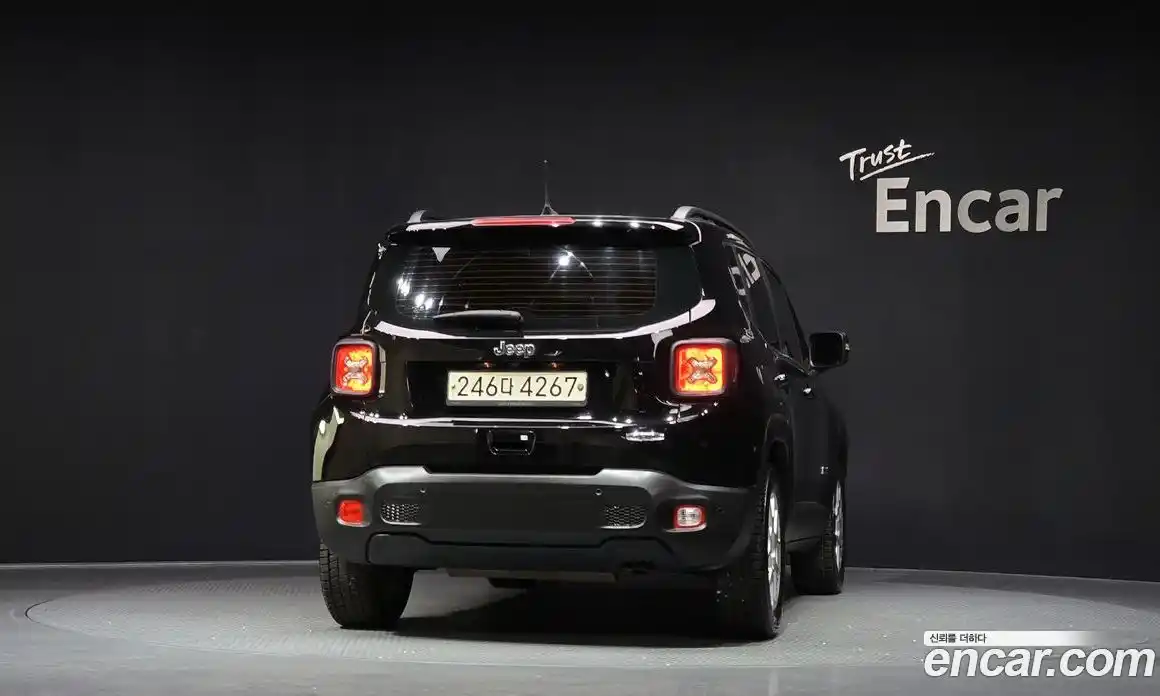 Jeep Renegade 2019 2.4 гидро в Москве № 169803, фото 4