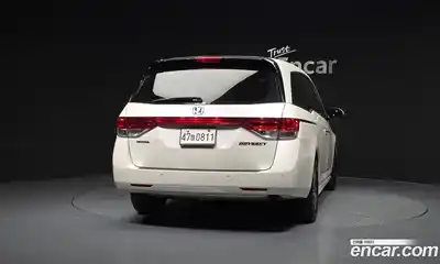 Honda Odyssey 2016 3.5 гидро в Москве № 170585, миниатюра 4