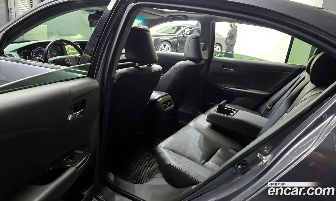 Honda Accord 2015 3.5 гидро в Москве № 170686, фото 11