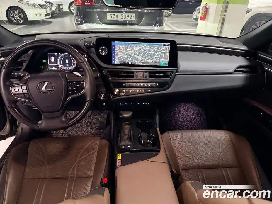 Lexus ES 2023 2.5 гидро в Москве № 1917206, фото 8