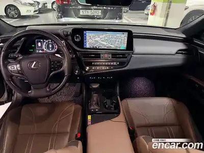 Lexus ES 2023 2.5 гидро в Москве № 1917206, миниатюра 8
