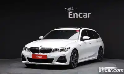 BMW 3-Series, 2022