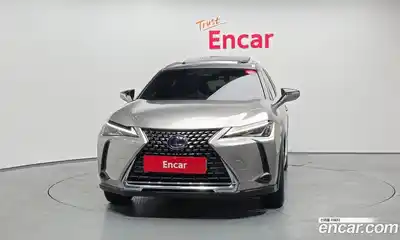 Lexus UX 2021 2.0 гидро в Москве № 198862, миниатюра 3