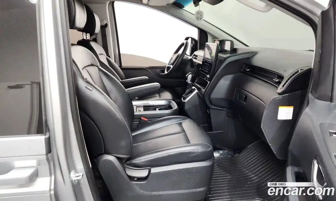 Hyundai Staria 2025 1.6 гидро в Москве № 2049711, фото 16