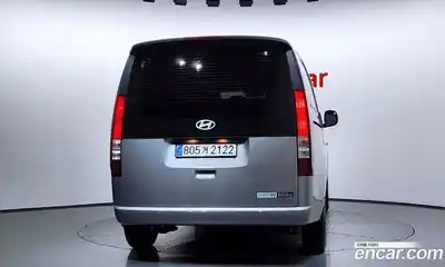 Hyundai Staria 2025 1.6 гидро в Москве № 2049711, миниатюра 4