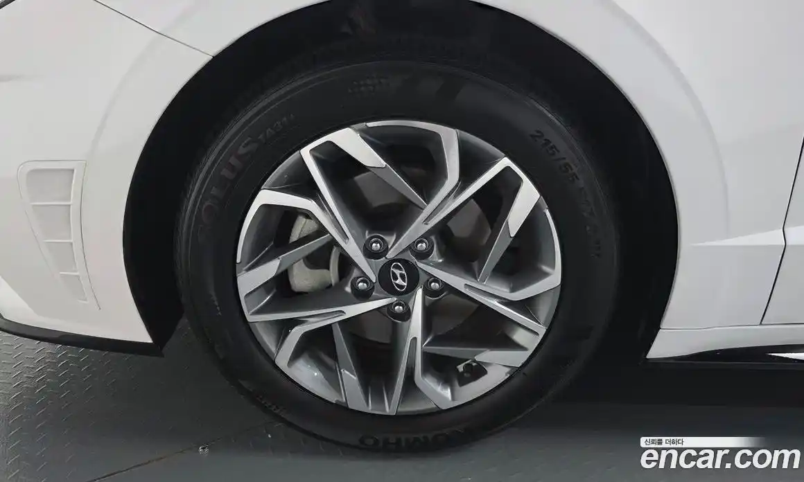 Hyundai Sonata 2022 2.0 гидро в Москве № 2049764, фото 4