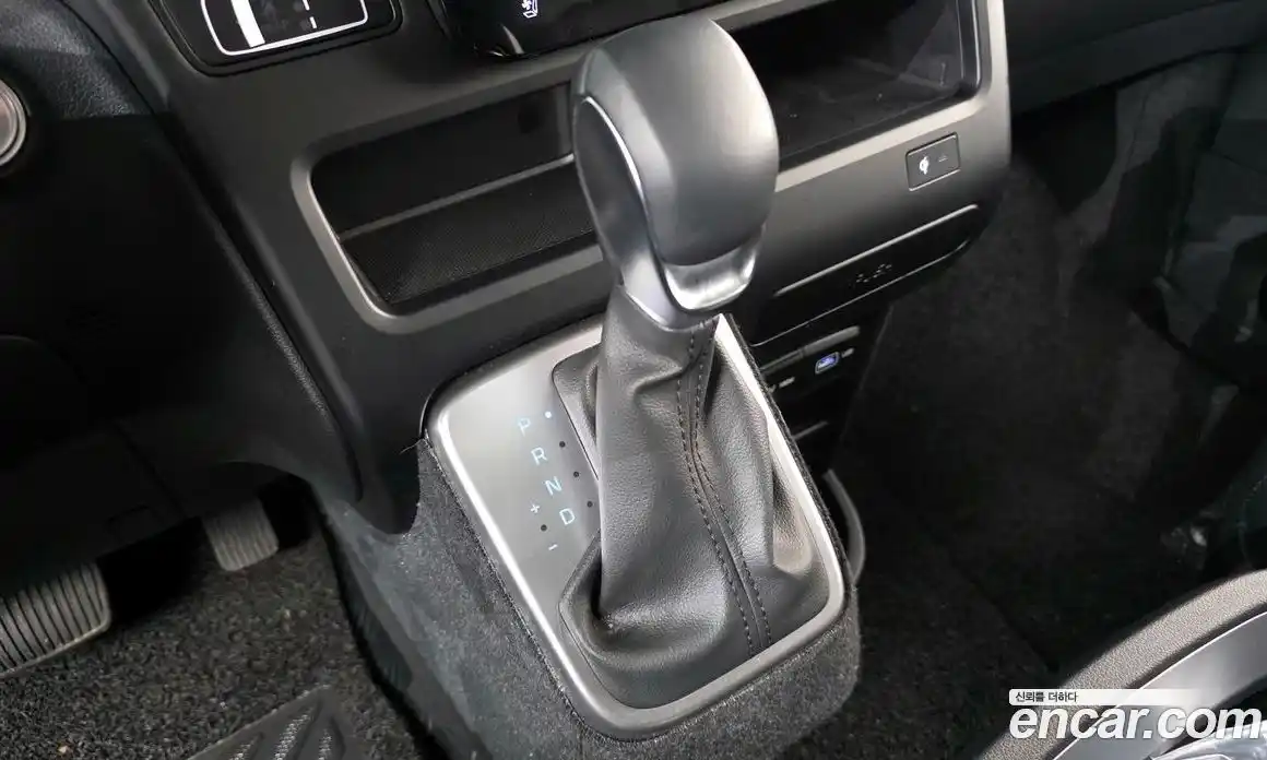 Hyundai Staria 2024 3.5 гидро в Москве № 2049788, фото 11