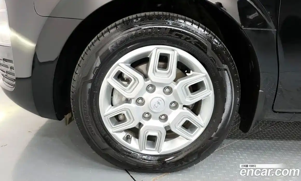 Hyundai Staria 2024 3.5 гидро в Москве № 2049788, фото 4