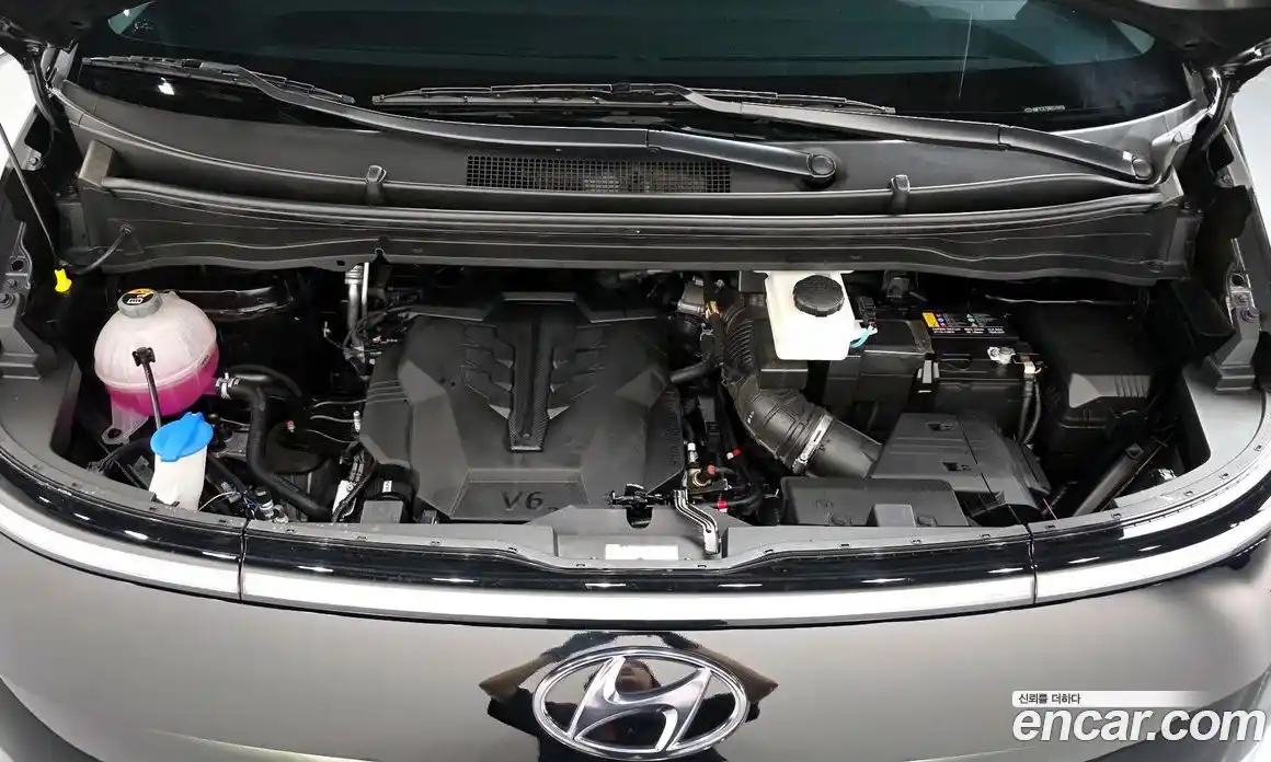 Hyundai Staria 2024 3.5 гидро в Москве № 2049788, фото 5
