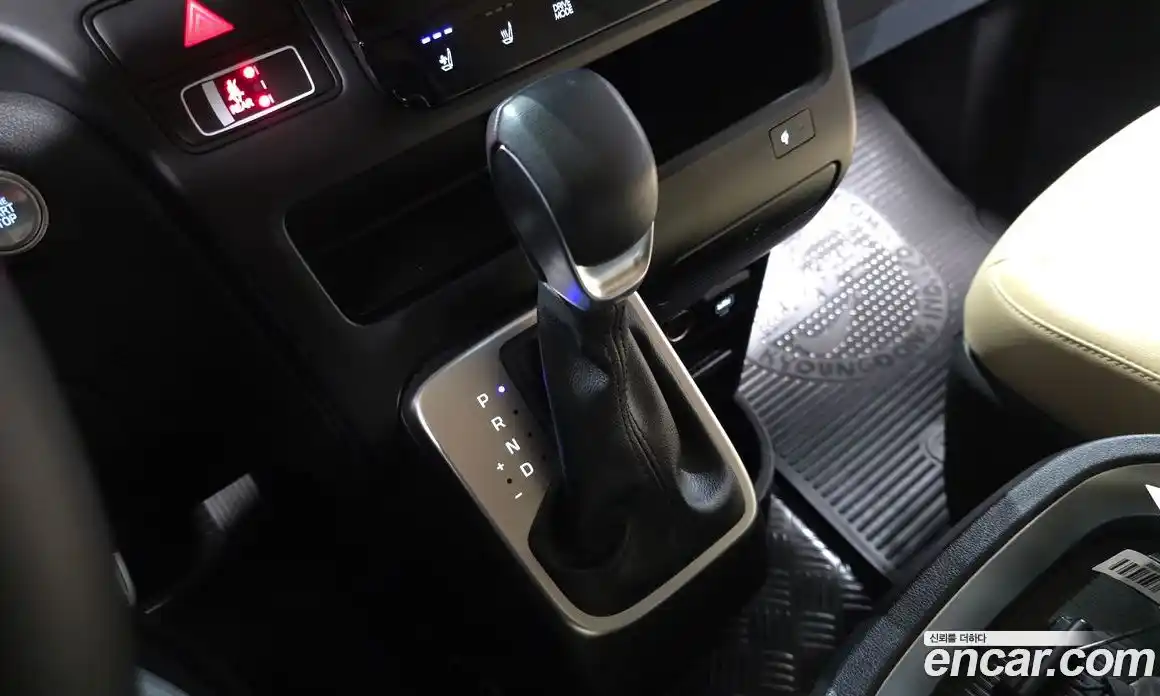 Hyundai Staria 2024 2.2 гидро в Москве № 2049942, фото 9