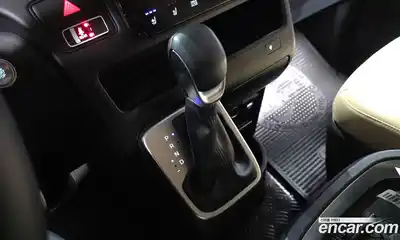 Hyundai Staria 2024 2.2 гидро в Москве № 2049942, миниатюра 9