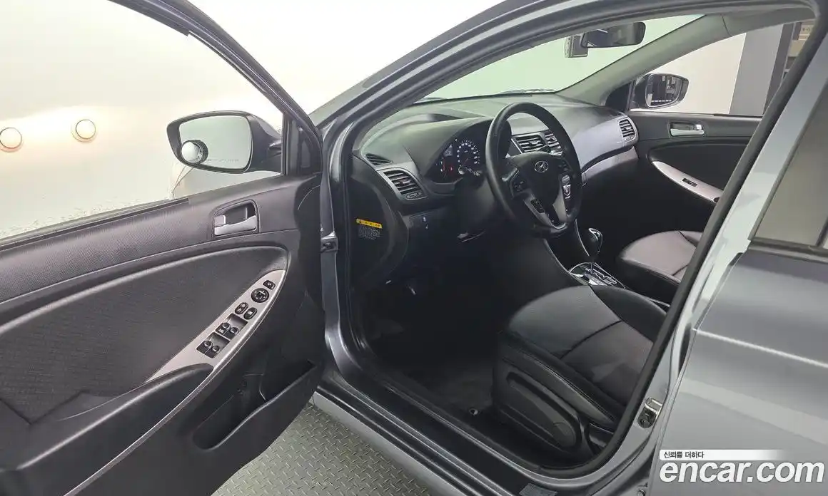Hyundai Accent 2016 1.4 гидро в Москве № 2050015, фото 13