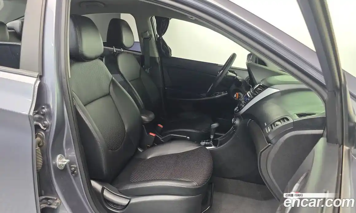 Hyundai Accent 2016 1.4 гидро в Москве № 2050015, фото 16