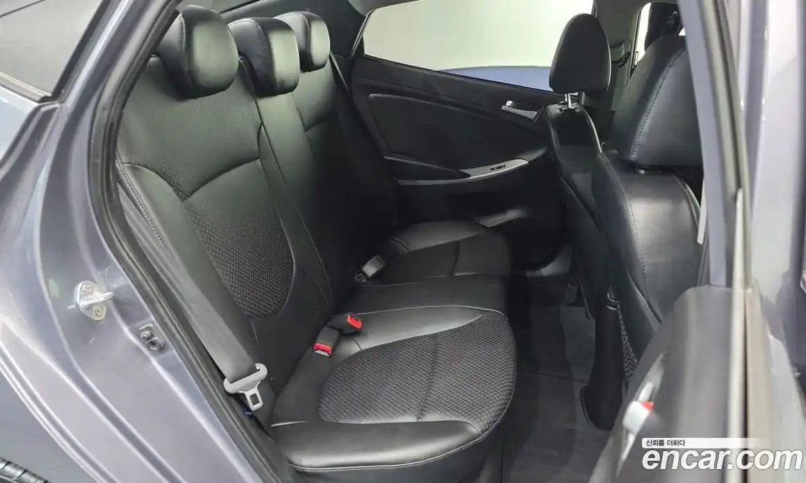 Hyundai Accent 2016 1.4 гидро в Москве № 2050015, фото 17