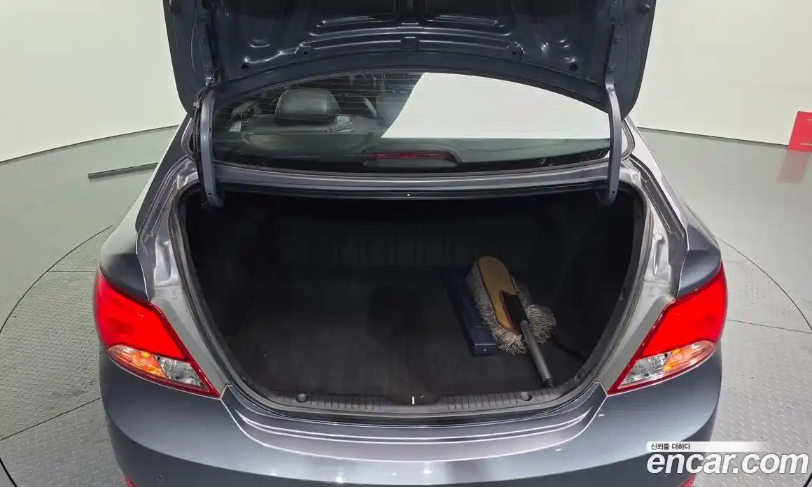 Hyundai Accent 2016 1.4 гидро в Москве № 2050015, фото 26