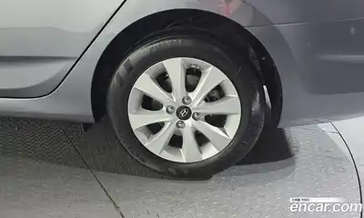 Hyundai Accent 2016 1.4 гидро в Москве № 2050015, миниатюра 7