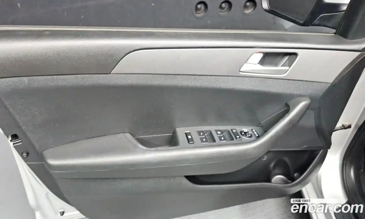 Hyundai Sonata 2014 2.0 гидро в Москве № 2050174, фото 14