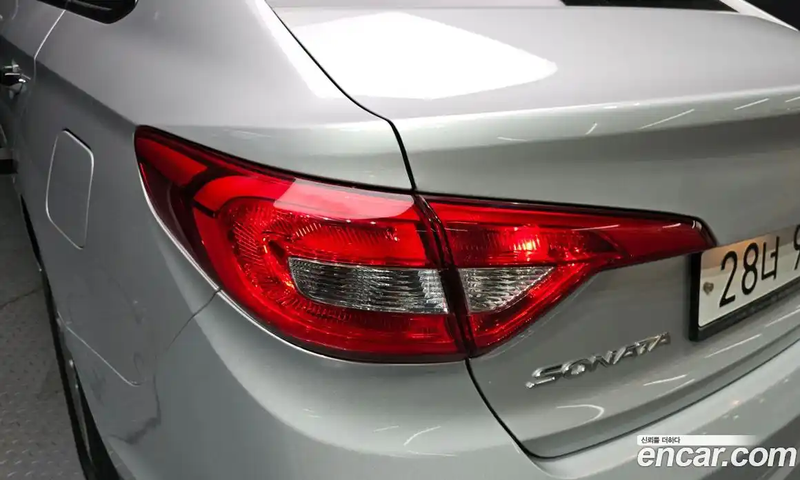 Hyundai Sonata 2014 2.0 гидро в Москве № 2050174, фото 9