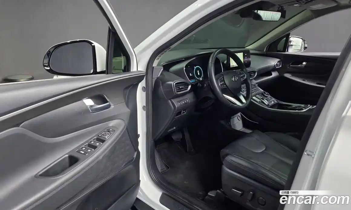 Hyundai Santa Fe 2022 2.5 гидро в Москве № 2050231, фото 13