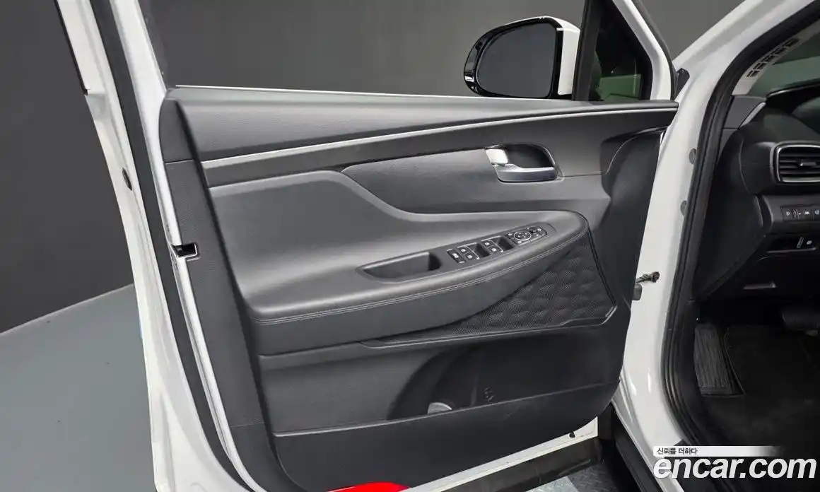 Hyundai Santa Fe 2022 2.5 гидро в Москве № 2050231, фото 14