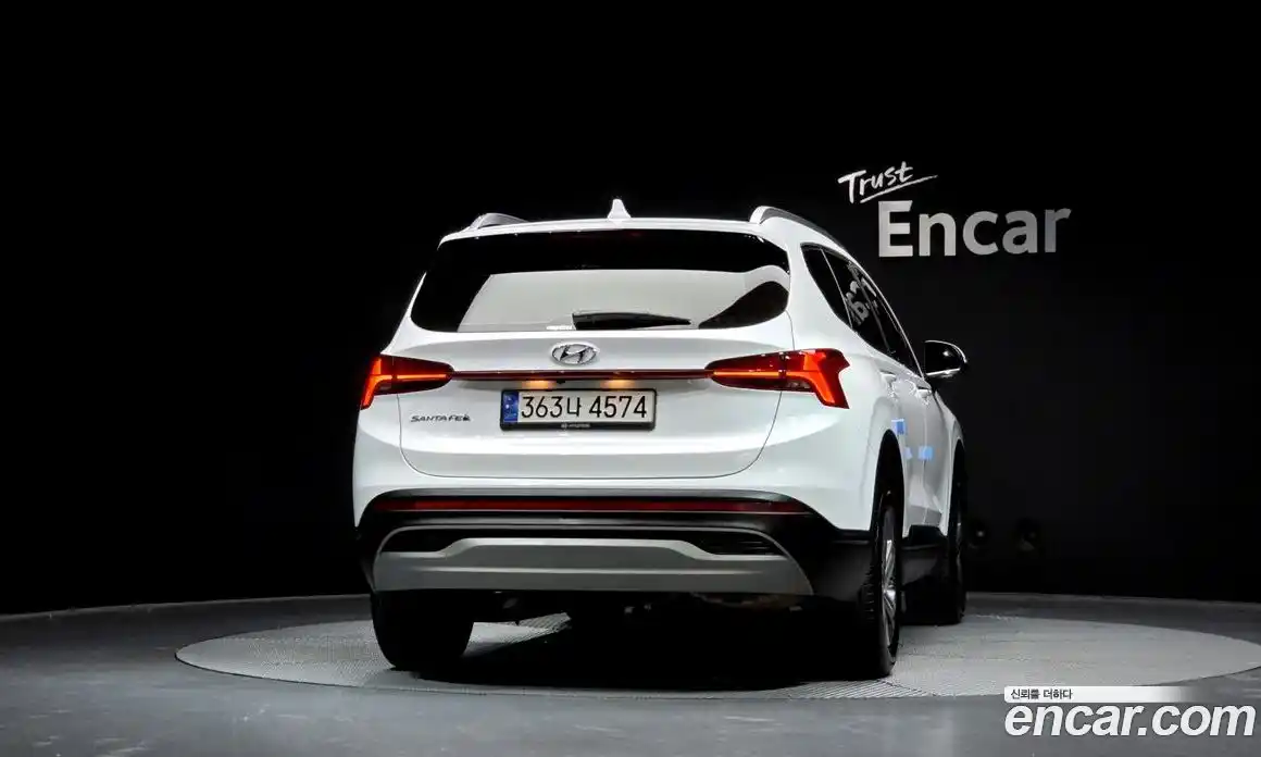 Hyundai Santa Fe 2022 2.5 гидро в Москве № 2050231, фото 4