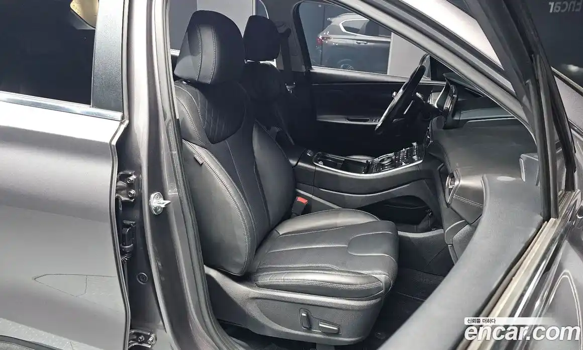 Hyundai Santa Fe 2022 2.2 гидро в Москве № 2050317, фото 18
