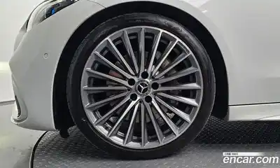 Mercedes-Benz C-Class 2023 2.0 гидро в Москве № 2050422, миниатюра 5