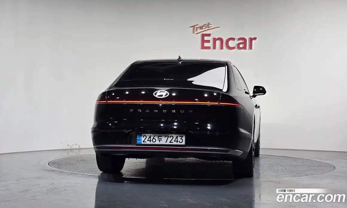 Hyundai Grandeur 2023 2.5 гидро в Москве № 2050427, фото 4