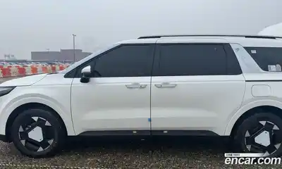 Kia Canival 2026 1.6 гидро в Москве № 2050539, миниатюра 3